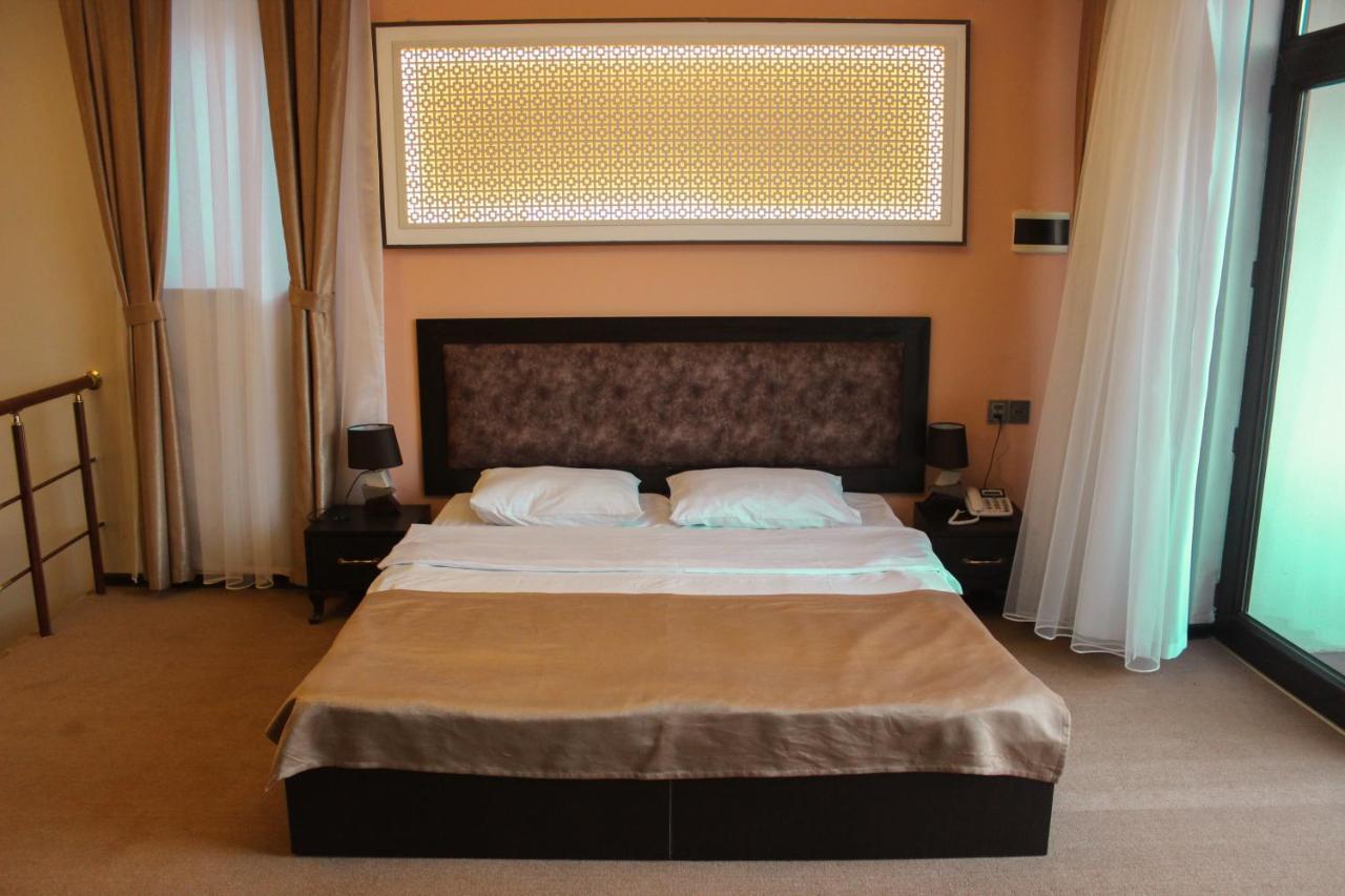Twin Castle Boutique Hotel Baku Exterior photo