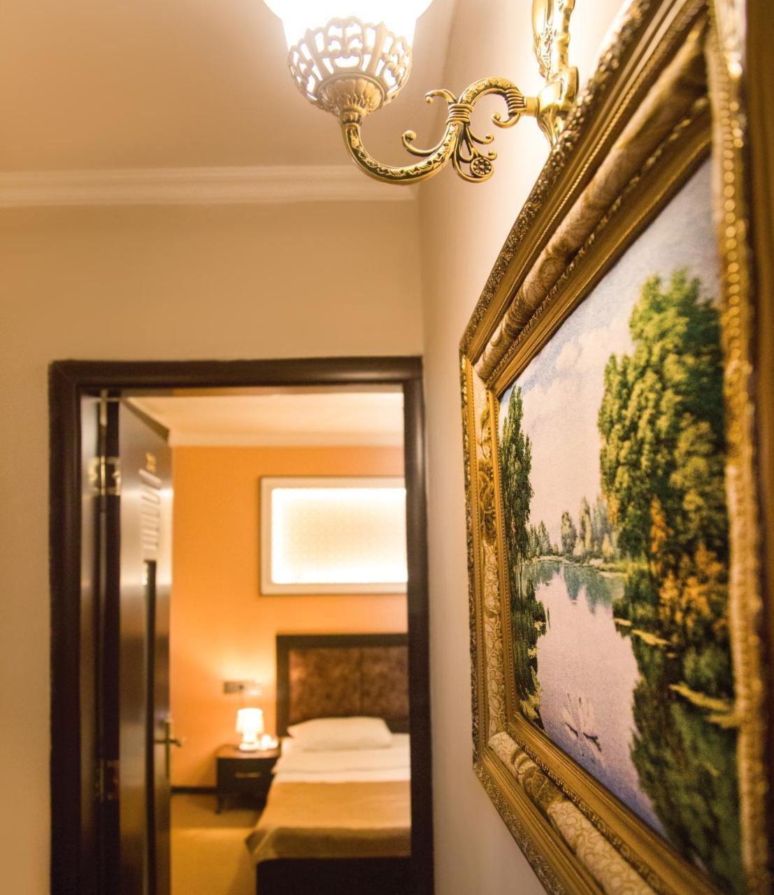 Twin Castle Boutique Hotel Baku Exterior photo