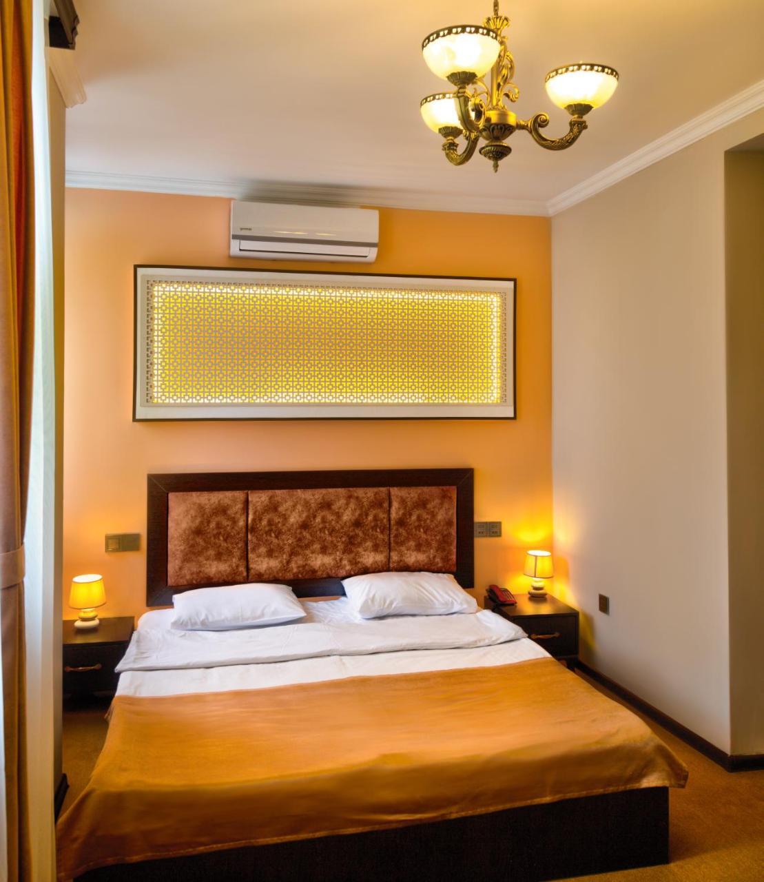 Twin Castle Boutique Hotel Baku Exterior photo